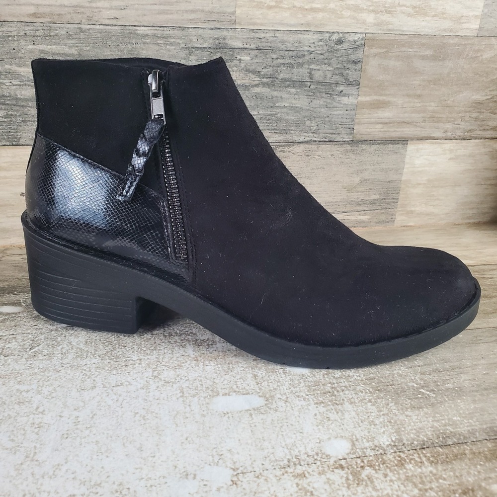Bzees Outgoing Womens Ankle Booties Sz 10 M Black Suede Comfort Side‎ Zipper